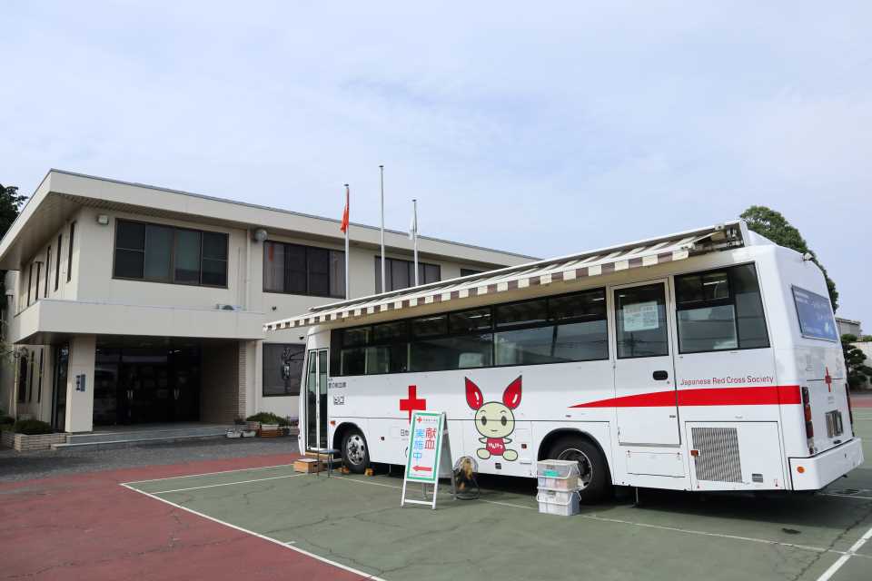 田部井建設㈱に献血バスが来ました！