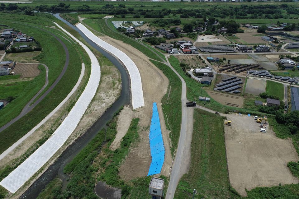 R6旗川右岸奥戸町地先低水護岸工事