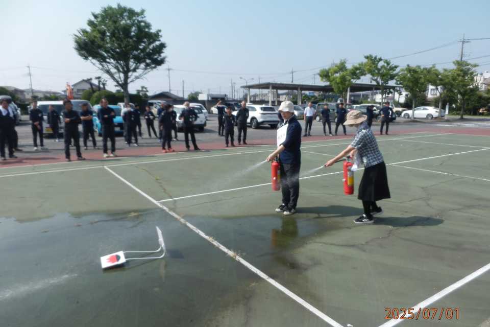 令和7年7月　朝礼及び消防訓練